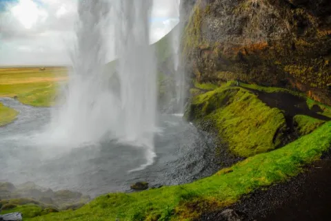 NFT 042: The Seljalandfoss in Iceland