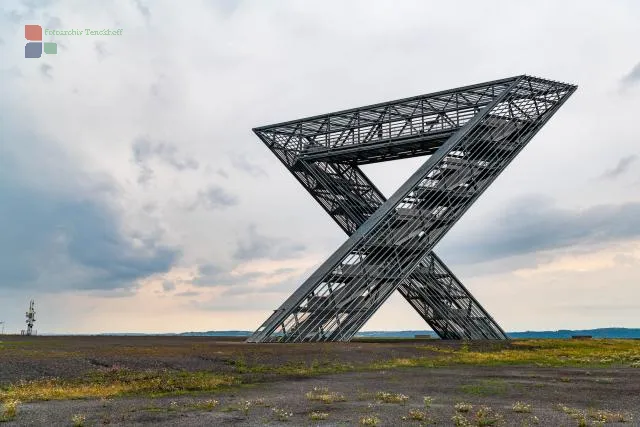 The Saar polygon in Ensdorf from different perspectives