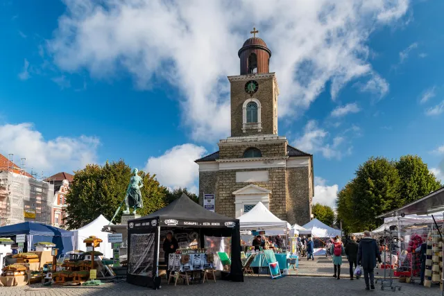 Wochenmarkt auf dem Husumer Marktplatz