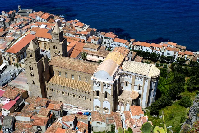 Cefalu vom Berg aus