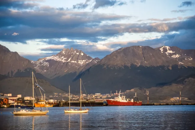 Sonnenuntergang am Beagle-Kanal vor Ushuaia