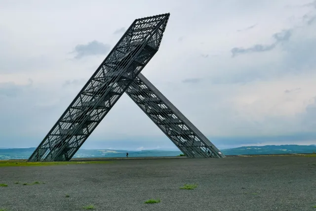 Das Saarpolygon in Ensdorf aus verschiedenen Perspektiven