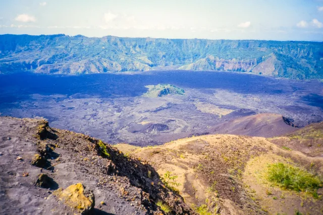 Die Caldera vom Batur aus