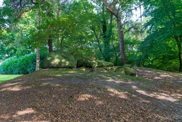 Large cairn at the Hünensteine near Werlte