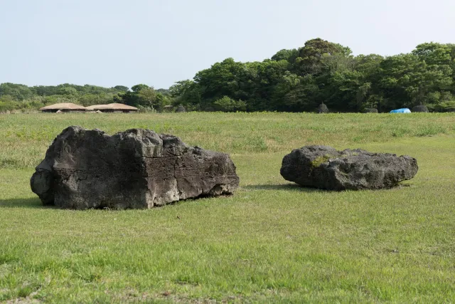 Verschiedene Konstruktionen der Dolmen