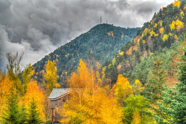 Die Schluchten und Berge von Andorra