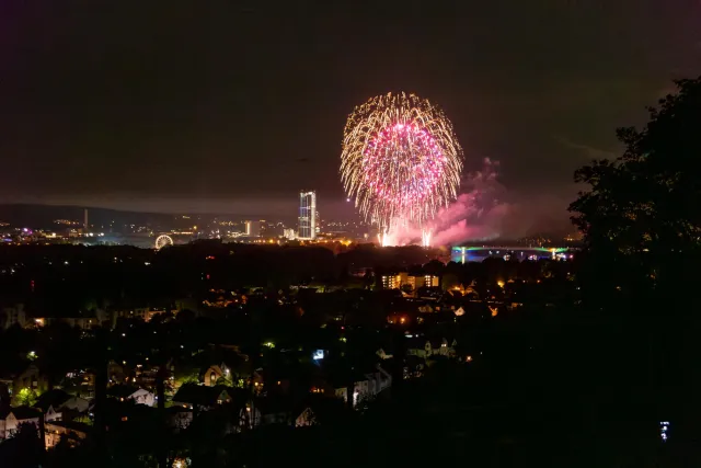 Rhein in Flammen bei Bonn