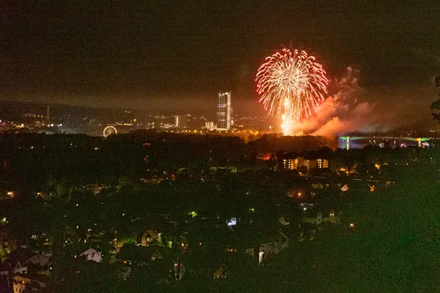 Rhein in Flammen bei Bonn