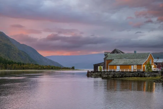 Evening red at the Vefsnfjord