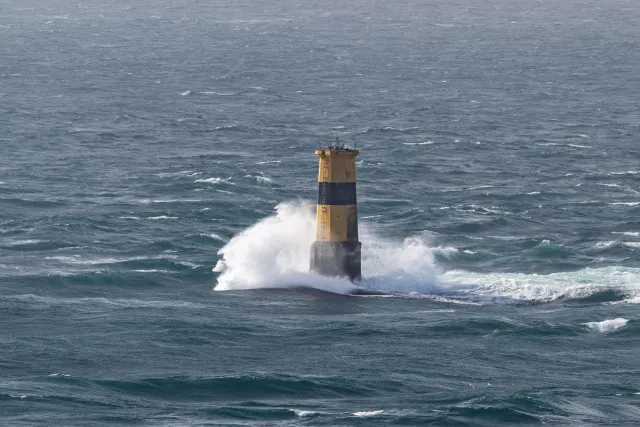 The Tourelle de la Plate lighthouse in front of the Pointe du Raz