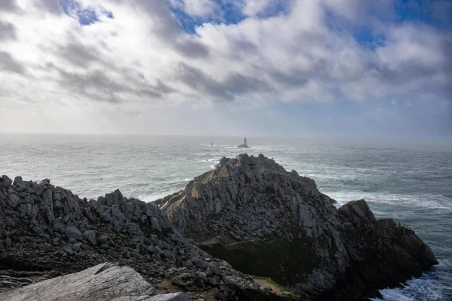 The lighthouses Phare de la Vieille and Tourelle de la Plate in front of the Pointe du Raz